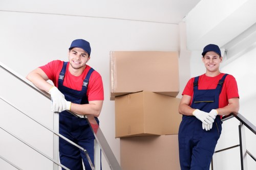 Final steps for a stress-free move using truck hire in Ealing